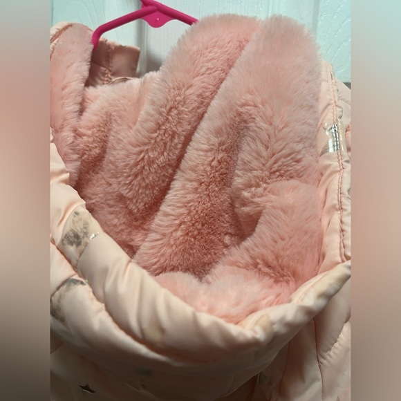Pink coat - Picture 5 of 6